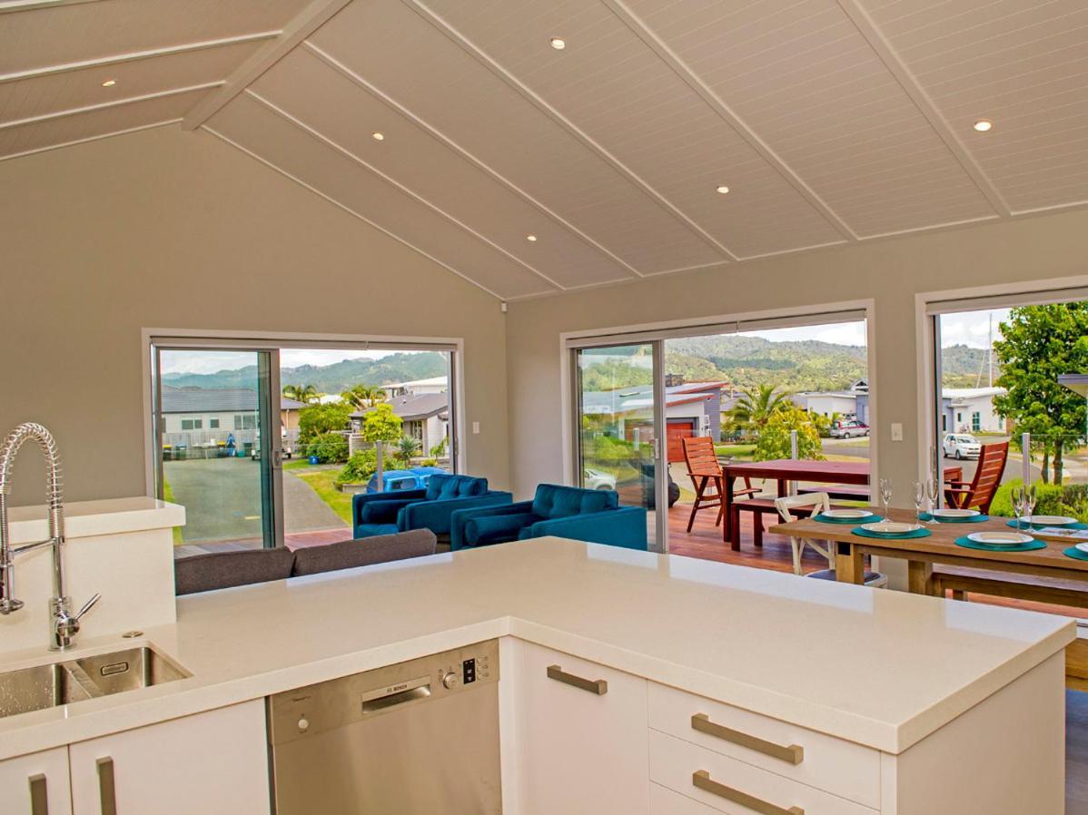 Tattletails Rest - Whitianga Holiday House エクステリア 写真
